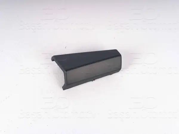 WISCO 1234364-00 | Çeki Demiri Kapağı Ön Alt Parlak Siyah VW Tiguan R Line 22