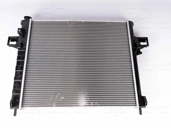 WISCO 3113502-00 | Su Radyatörü Brazing At 588X516x26 mm Jeep Cherokee 4.7I 02 >