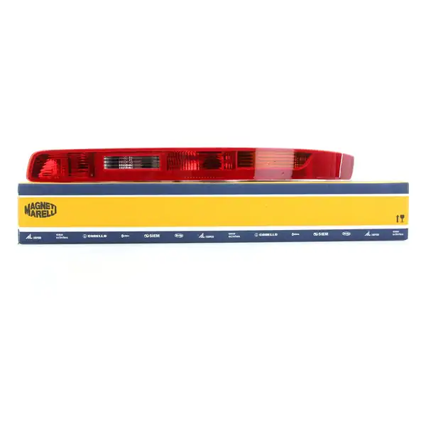 MAGNETI MARELLI 714027340802 | Audi Q7 2007 2015 Model Arası Sağ Arka Tampon Reflektörü