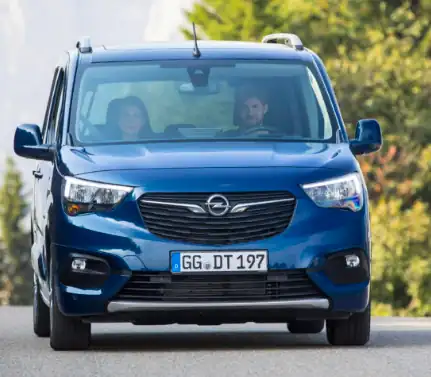 MOPAR Psa 1634150880 Sağ Far Opel Combo E Bm 19