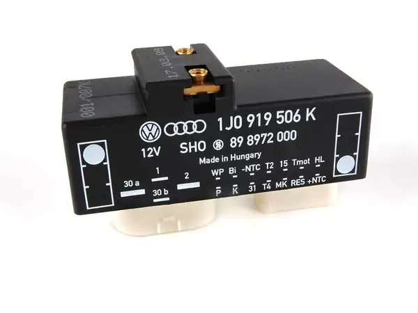 TOPRAN 110825001 | Fan Kontrol Ünitesi VW Golf IV Bora A3 Toledo Polo III 97 06