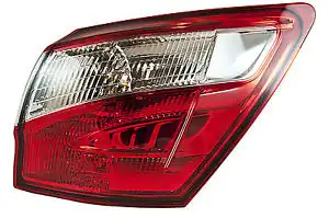 Depo 215 19l3r Ue Sağ Arka Stop Ledli Nissan Qashqai 10 13