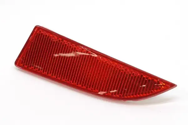 Bmw X3 Serisi E83 LCI Arka Tampon Sağ Reflektörü İthal (İTH.63147162218)