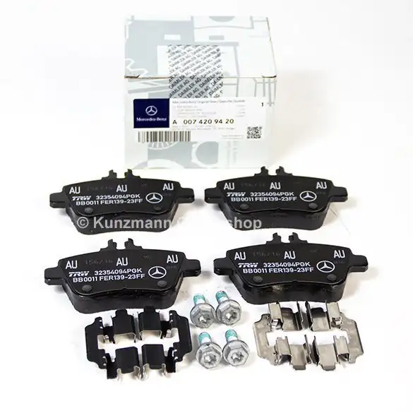 MERCEDES BENZ A0004200705-W176-W246 | W117 GLA A180 A180d B180 Arka Fren Balata Orijinal 9935