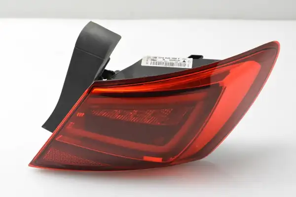 Seat Leon 2013 Model Sonrası Sağ Dış Stop Ledli Orijinal 1