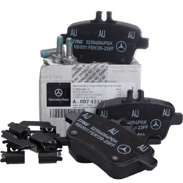 MERCEDES BENZ A0004200705-W176-W246 | W117 GLA A180 A180d B180 Arka Fren Balata Orijinal 37847