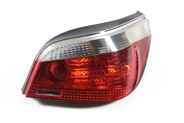 Depo 444 1922r Ue Bmw 5 Serisi E60 520i 520d 04 08 Sağ Arka Stop Lambası
